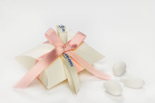 Carica l'immagine nel visualizzatore di Gallery, Astuccio avorio